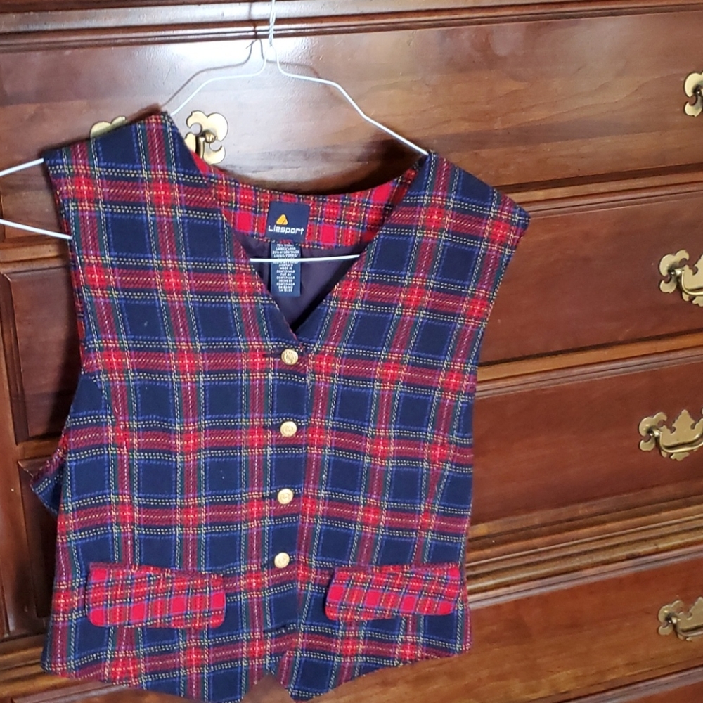 Lizsport vest  - size 6